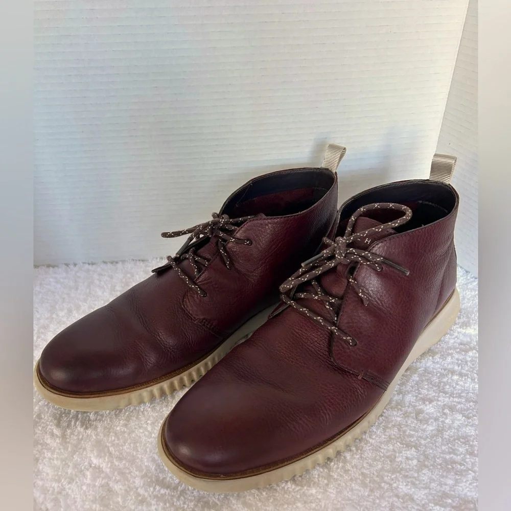 Cole Haan Lace up Chukka Boot in Burgandy Leather Size 11